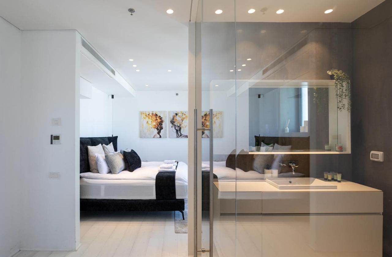 Yalarent Sea-Breeze Penthouse With Jacuzzi Apartment Bat Yam Luaran gambar