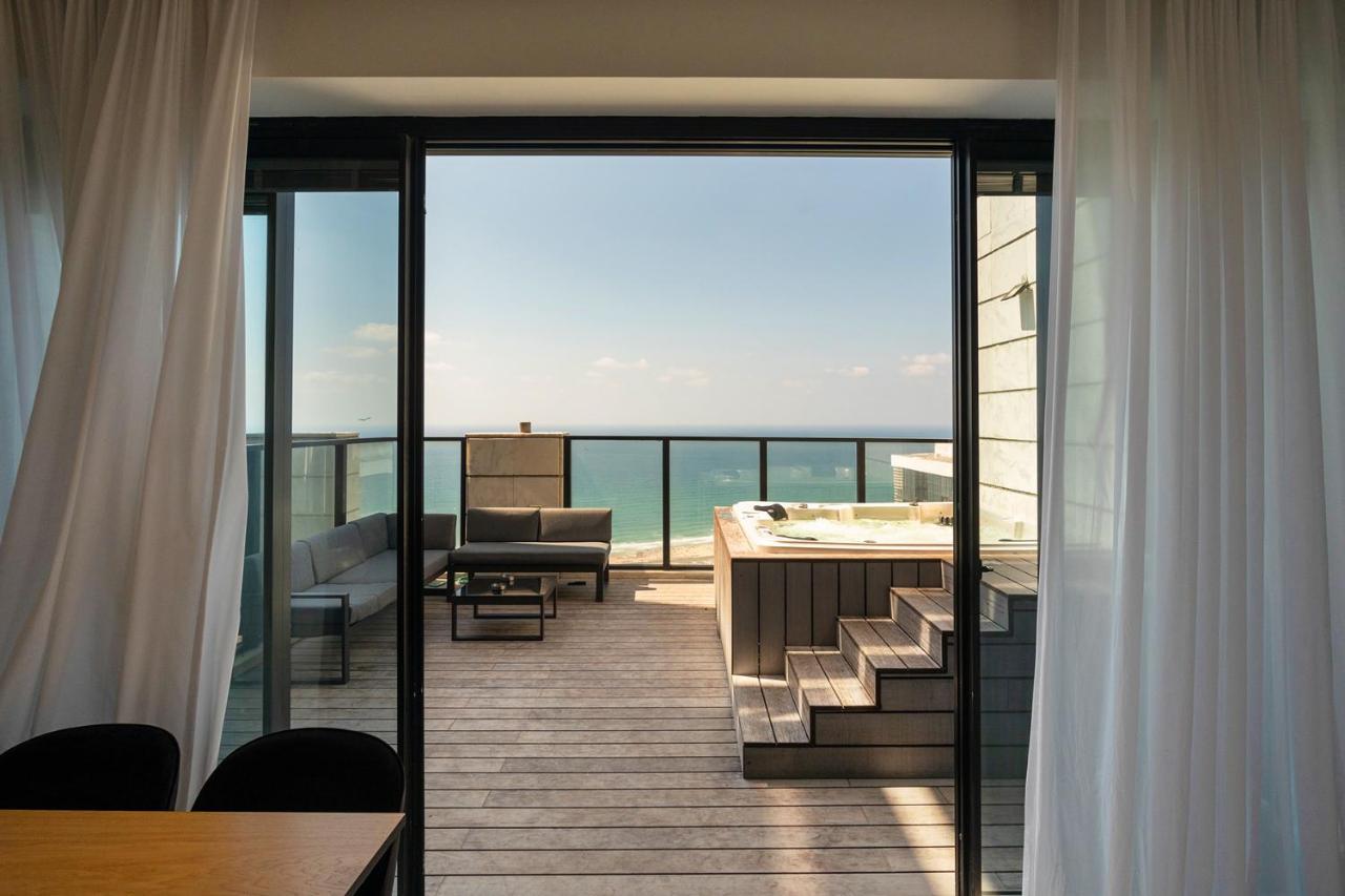 Yalarent Sea-Breeze Penthouse With Jacuzzi Apartment Bat Yam Luaran gambar
