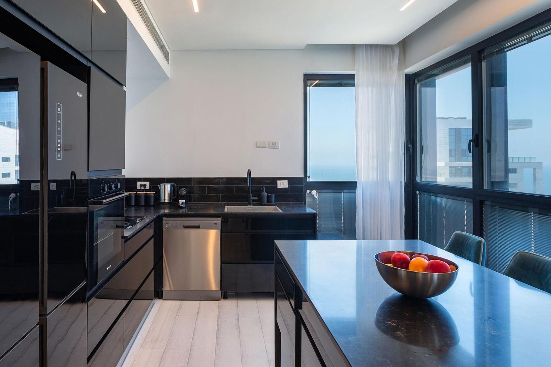 Yalarent Sea-Breeze Penthouse With Jacuzzi Apartment Bat Yam Luaran gambar