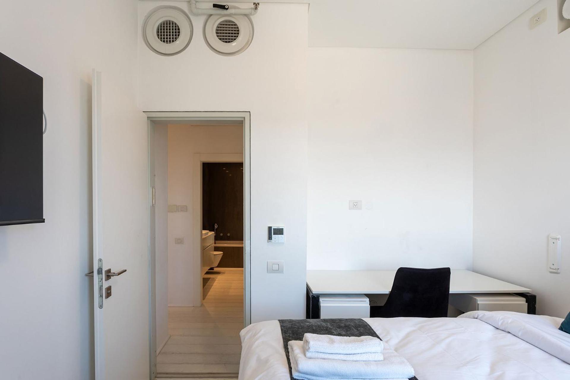 Yalarent Sea-Breeze Penthouse With Jacuzzi Apartment Bat Yam Luaran gambar